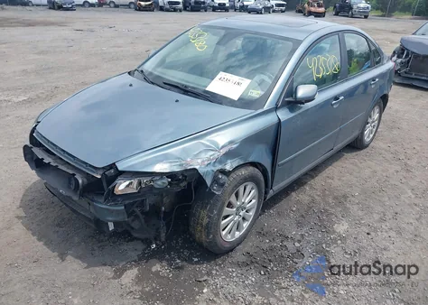 2005 Volvo S40 2.4I из США, поврежденный, VIN YV1MS382452092092